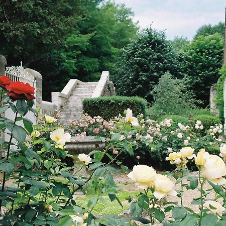 アテ・シュル・シェール Le Pavillon De Vallet Bed & Breakfast エクステリア 写真