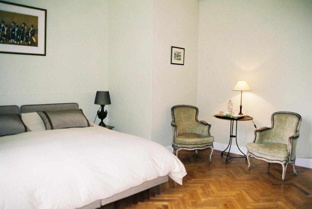 アテ・シュル・シェール Le Pavillon De Vallet Bed & Breakfast エクステリア 写真