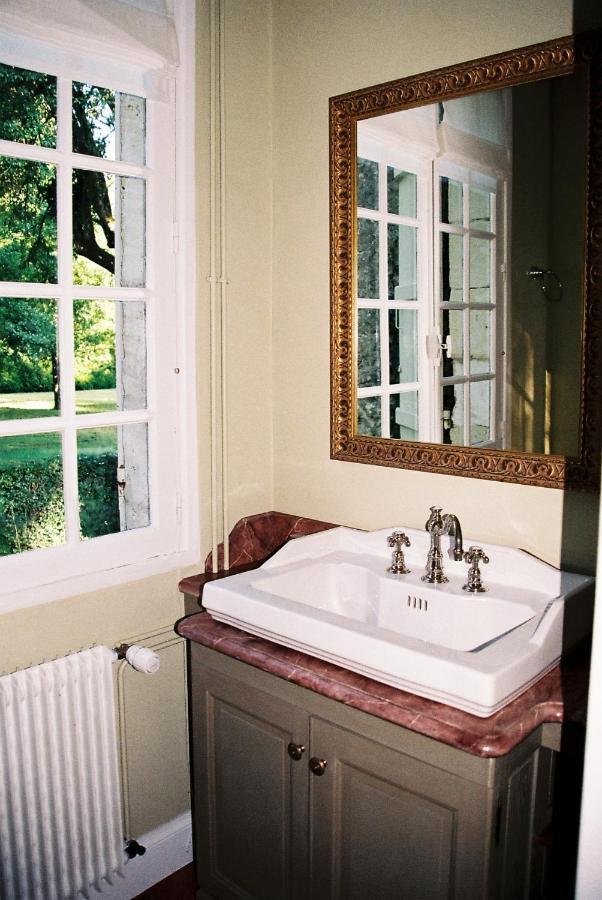 アテ・シュル・シェール Le Pavillon De Vallet Bed & Breakfast エクステリア 写真