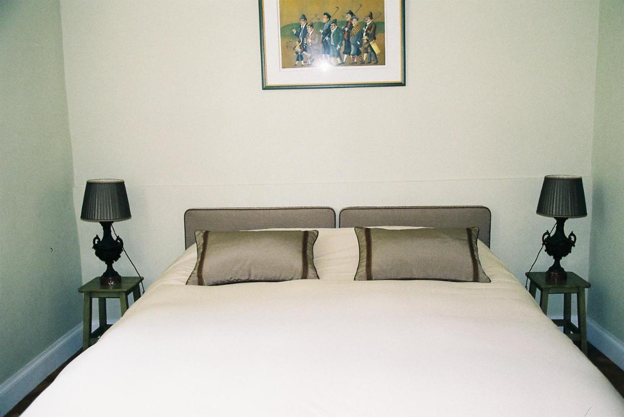 アテ・シュル・シェール Le Pavillon De Vallet Bed & Breakfast エクステリア 写真